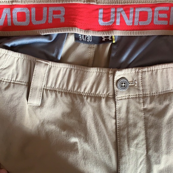 Under armor khaki Pants - Picture 2 of 4